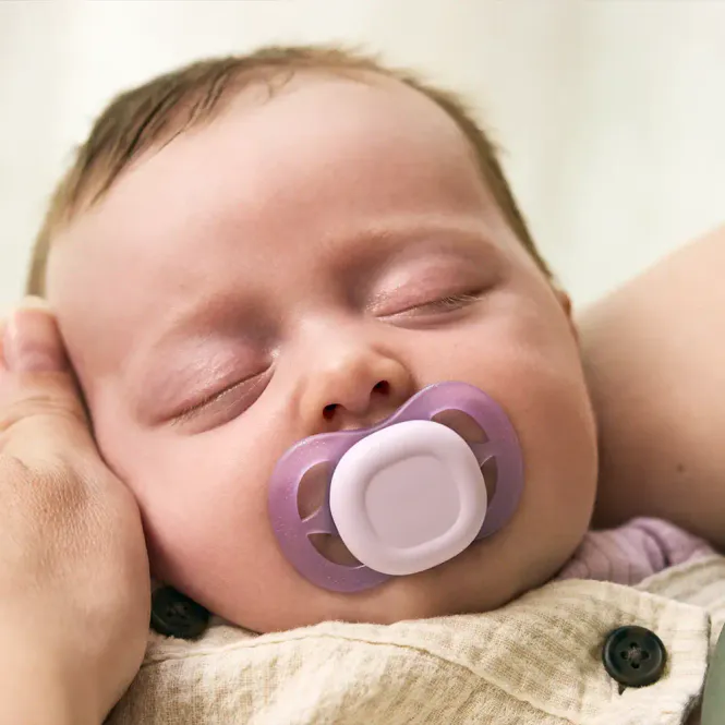 Hovedbilde Avent Ultra Start Soft Narresmokk 0-2m Lilla & Gul 2 stk