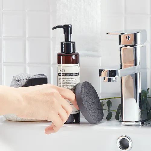 Klairs Gentle Black Cleansing Puff 1 stk